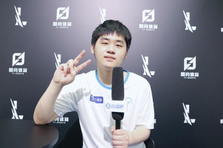 而是两人之 而是两人之